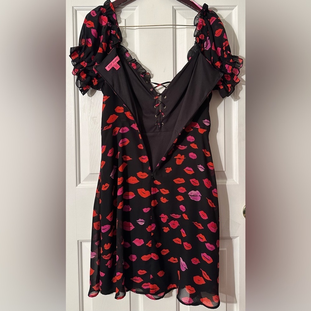 BETSEY JOHNSON 8 Y2K Valentine’s Day Kiss Lipstick Lace Up Sheer Puff Sleeves 💋 - Picture 14 of 14